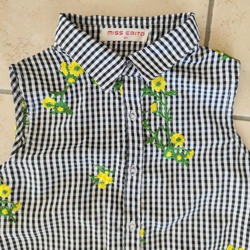 Girls' clothing set size 8 like new, sleeveless shirt, shorts, leggings