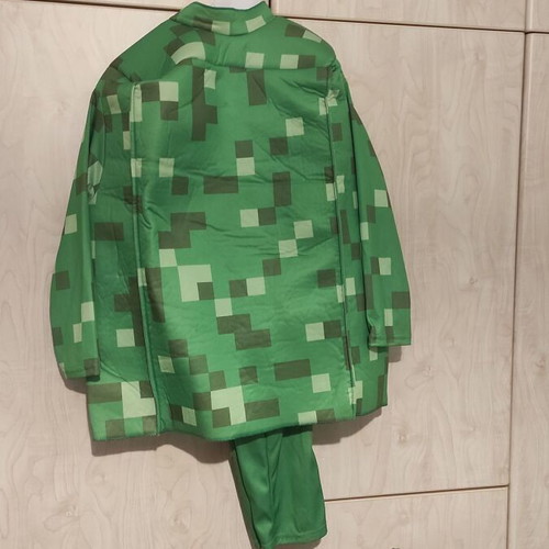 Minecraft Creeper costume for 8 years old like new