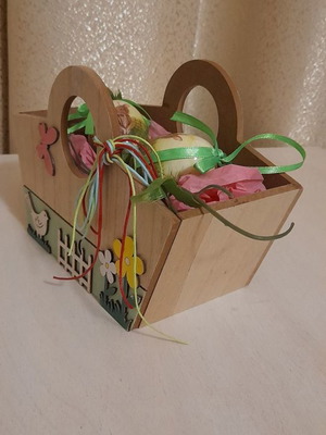 Διακοσμητικό πασχαλινό καλαθάκι ξύλινο με 2 αυγά καινούργιο