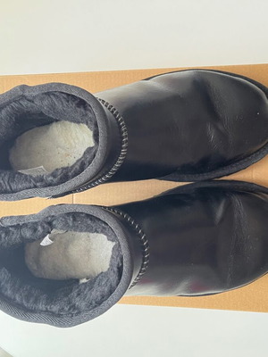 Ugg black boots
