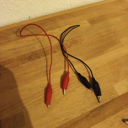 Cables with banana and crocodile clips, pack