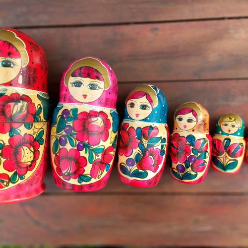 Matryoshka 1980 used, set of 7 dolls, 25cm