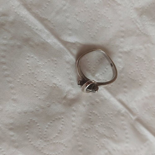 Silver ring used, discreet and beautiful No 7