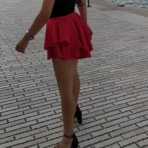 Red set with skort and tied top like new