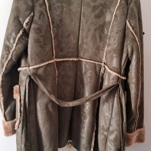 Coat new, unworn with fur inside, warm, khaki