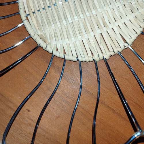 Vintage metal basket with wicker base, like new, 29 cm