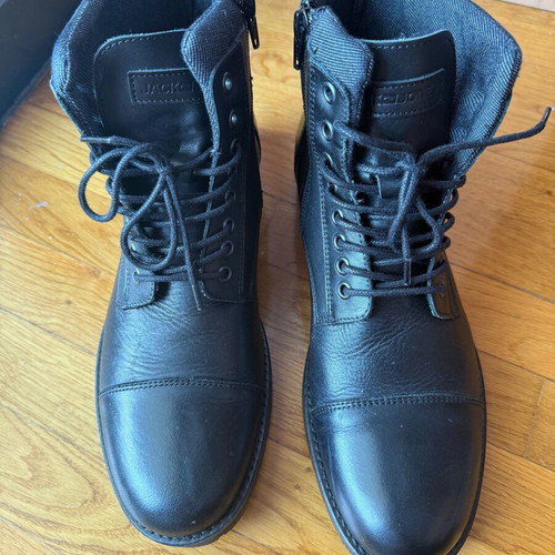 Jack & Jones black boots size 42 like new