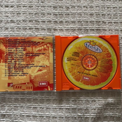 Fresh 20 of the freshest sounds around CD used