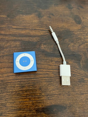 iPod Shuffle 4ης γενιάς καινούργιο με δώρο ακουστικά