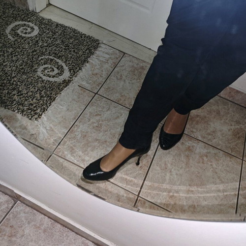 Diesel pumps size 39, black, 6cm heel