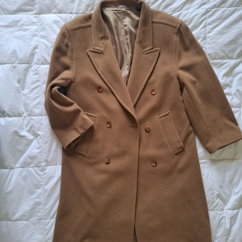 Camel Coat men's unisex used, size XL, tan color