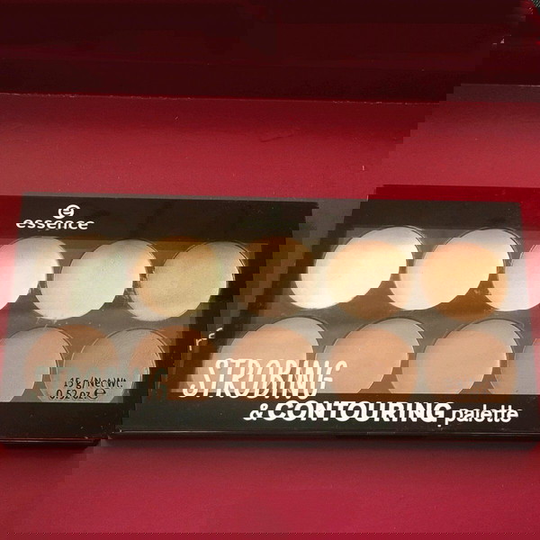 Essence - Strobing & Contouring Palette