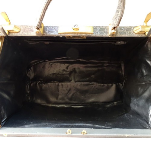 IRV vintage handbag gray croc embossed like new