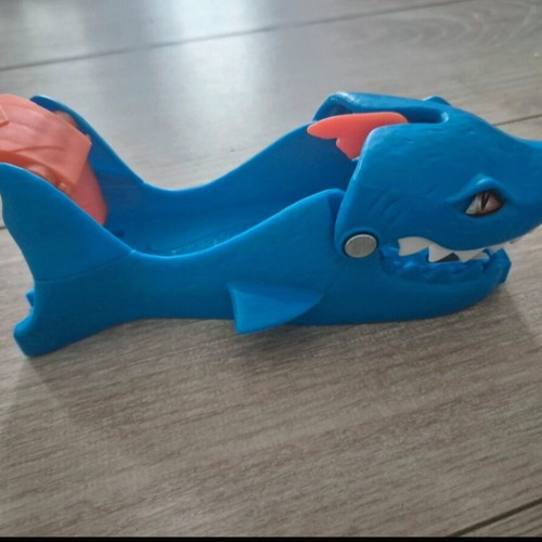 Hot Wheels City shark like new