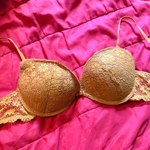 Bra 75C like new, mustard lace with padding and underwire