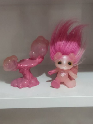 The Zelfs Bubblee Medium figure with seat