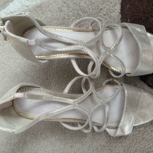 Sandals used, size 39, beige