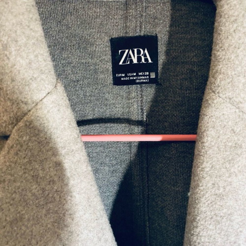 Zara coat with lapel and pockets, like new, gray