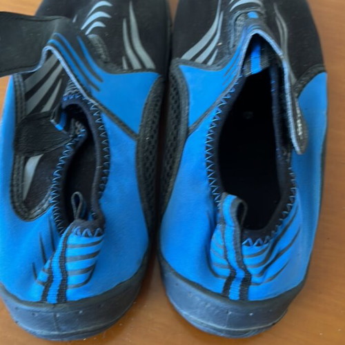 Beach shoes size 40 used, excellent condition