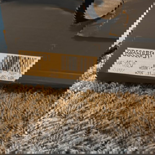 New Balance 550 athletic shoes like new, size 45.5, white