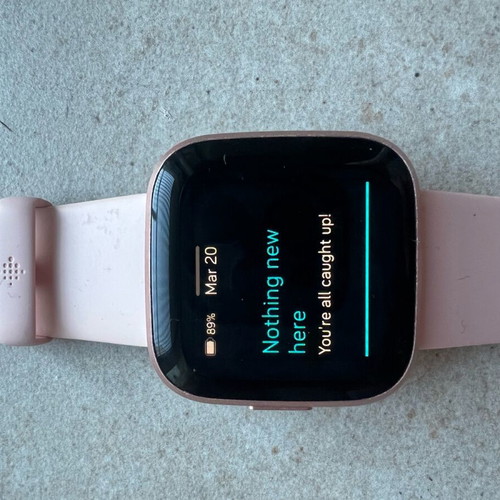 Fitbit Versa 2 watch like new, smartwatch with silicone straps