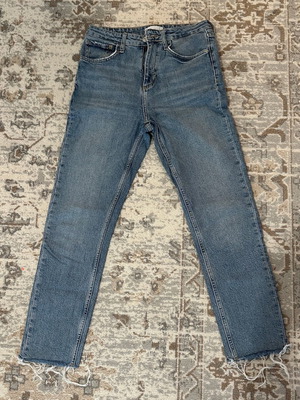 Zara jeans like new, size 36, elastic, blue