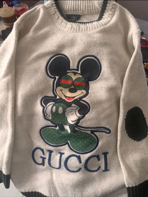 Gucci kid pullover used, size Y4, height 104 cm
