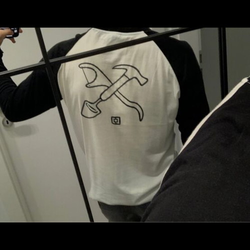 Horsefeathers shirt size M like new, black and white