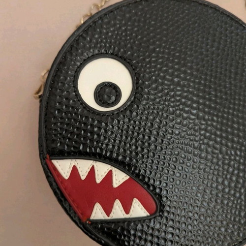 Kling crossbody bag like new, fish-shaped, black