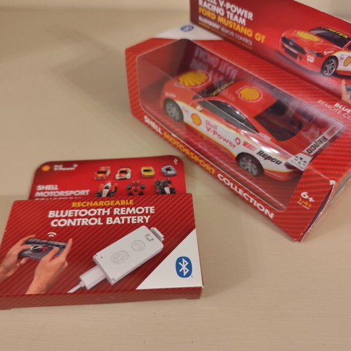 Shell V-Power Racing Team Ford Mustang GT remote control car with battery