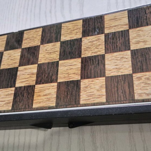 Portable Magnetic Chess Set like new, foldable for travel