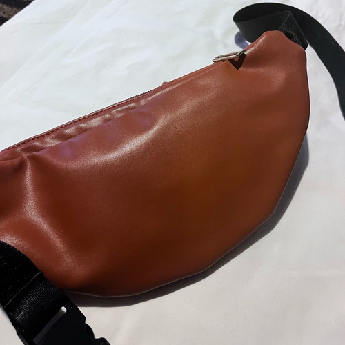 Boxnow brown crossbody waist bag like new