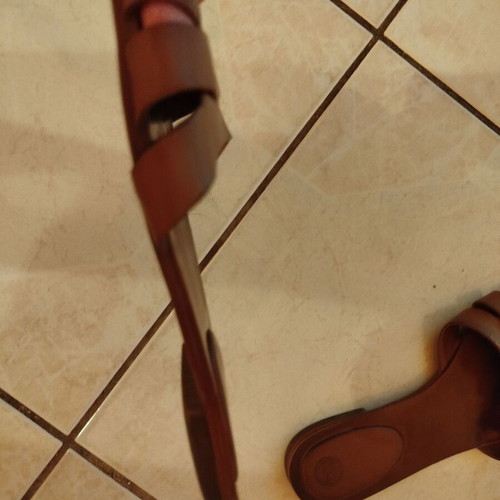 Flat leather sandals Massimo Dutti size 37 used, tan