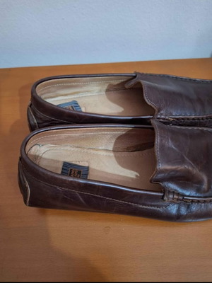Men's leather shoes brown like new, slip-ons