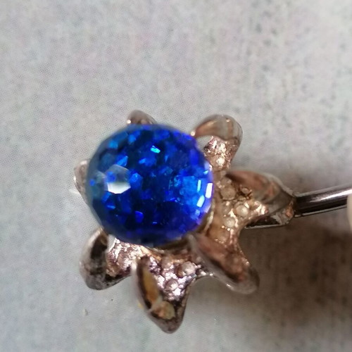 Dragon Claw Navel Piercing with Color-Changing Crystal, 925 Silver