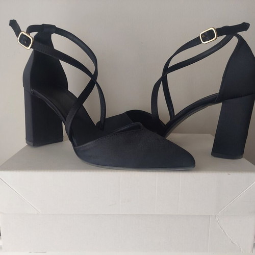Black satin pumps with thick heel and crisscross strap like new, size 38