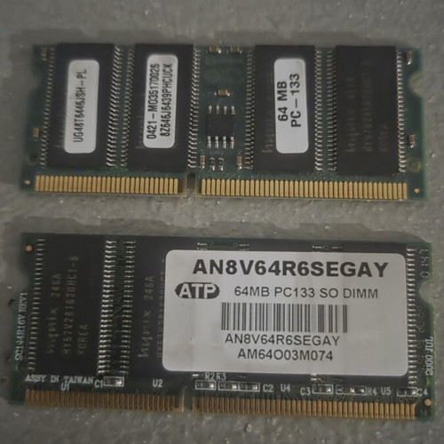SO DIMM SDRAM 2x64MB used