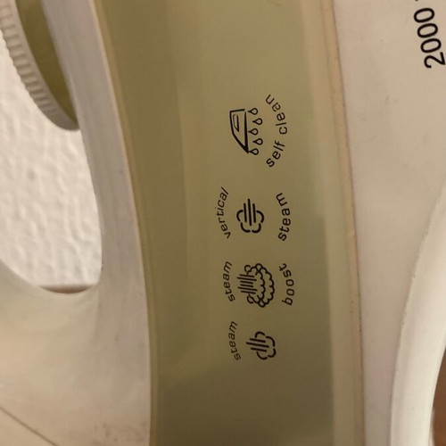 Electric iron like new, fully functional