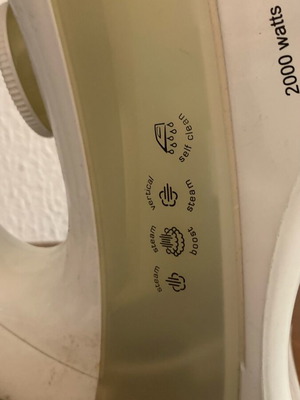 Electric iron like new, fully functional