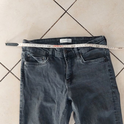 Zara women's flare jeans like new, black and grey