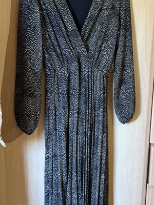 Women's dress new, one size