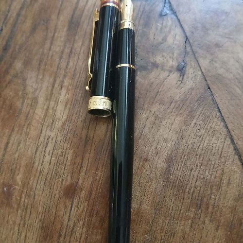 Pierre Cardin pen like new