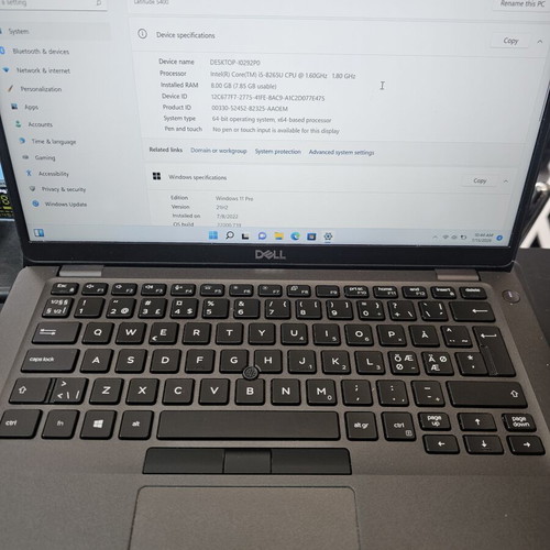 Dell Latitude 5400 8th Gen i5 8GB 256GB NVMe SSD like new