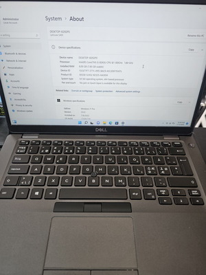 Dell Latitude 5400 8th Gen i5 8GB 256GB NVMe SSD like new