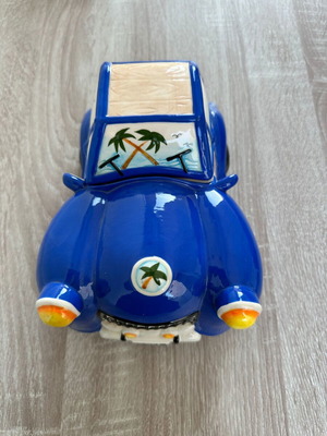 Porcelain car used in very good condition