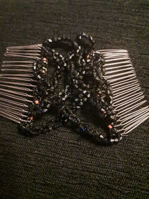 Hair accessory with stones like new, black