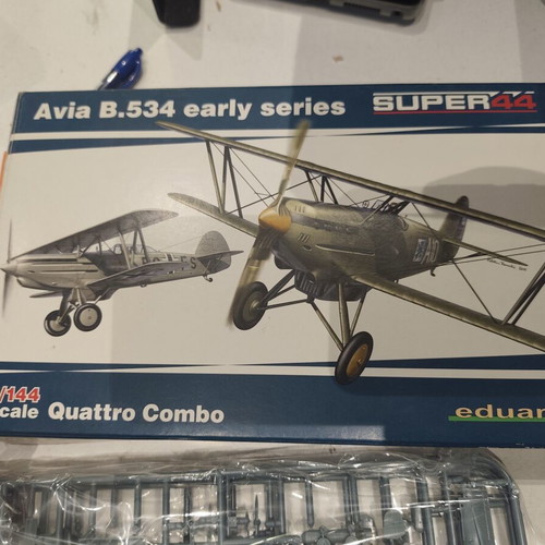 Avia B.534 early series model planes 1/144 scale, like new, set of four