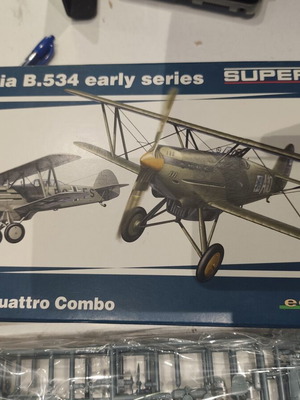 Avia B.534 early series model planes 1/144 scale, like new, set of four