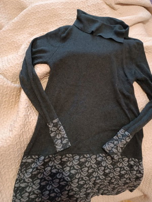 Long sweater used, size L, black and gray
