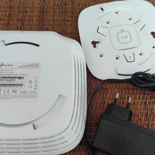 TP-Link CAP1750 AC1750 Access Point used, Wi-Fi 5, PoE support